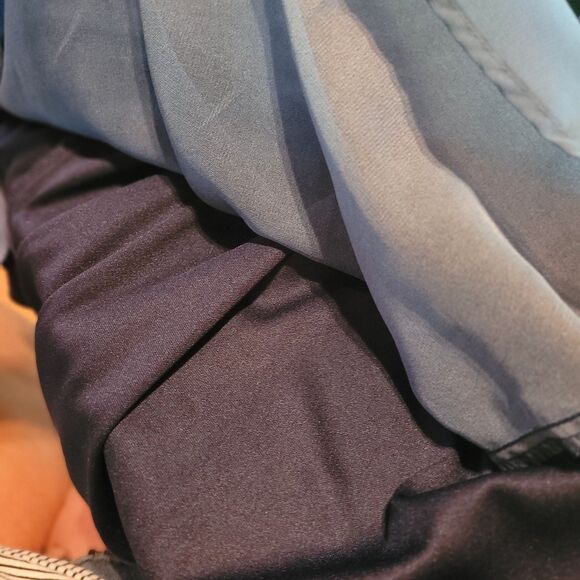 2 Old Navy Wmns Small 1 Pink And 1 Blue Ombre Layered Midi Skirt Lightweight - Picture 8 of 11